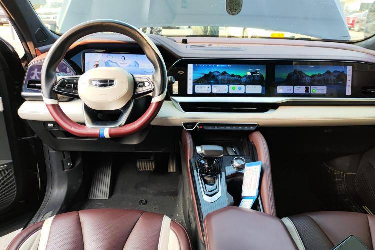 Geely Monjaro EVO 2021