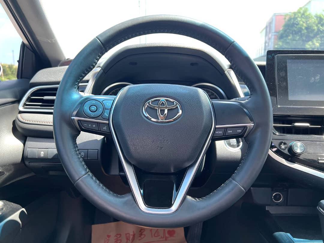 TOYOTA CAMRY 2023