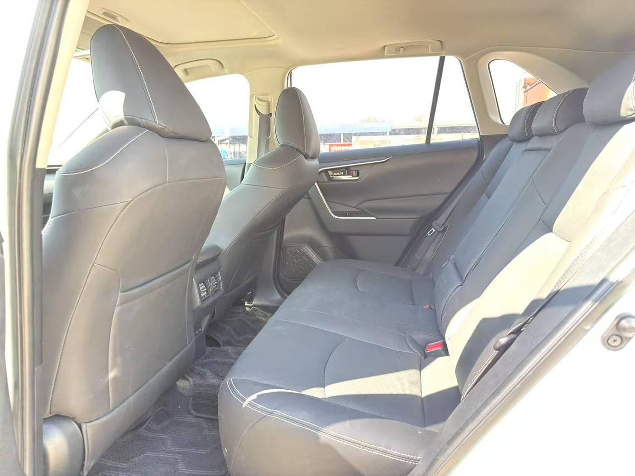 TOYOTA RAV4 2021