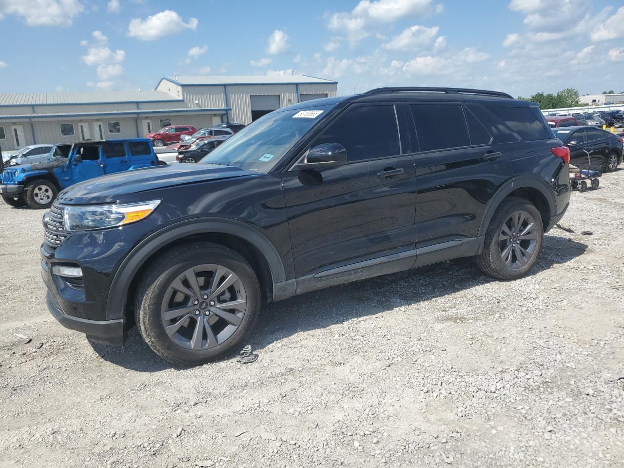 FORD EXPLORER XLT 2023
