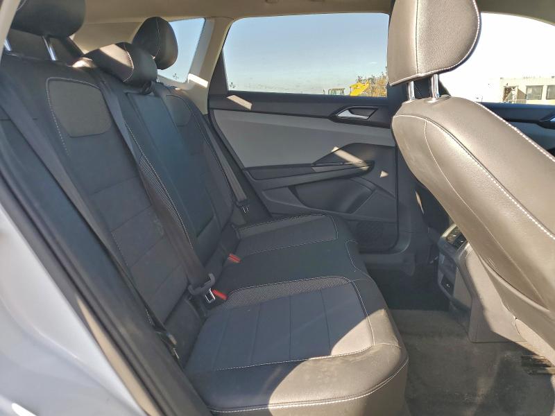 VOLKSWAGEN TAOS SE 2023