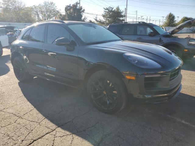 PORSCHE MACAN GTS 2023