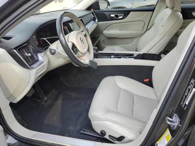 VOLVO S60 T5 MOMENTUM 2020