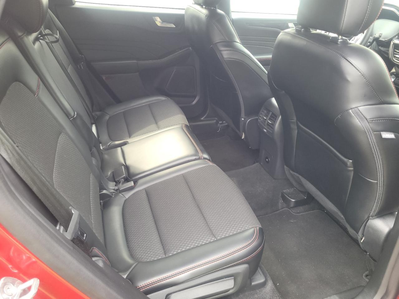 FORD ESCAPE ST LINE 2024