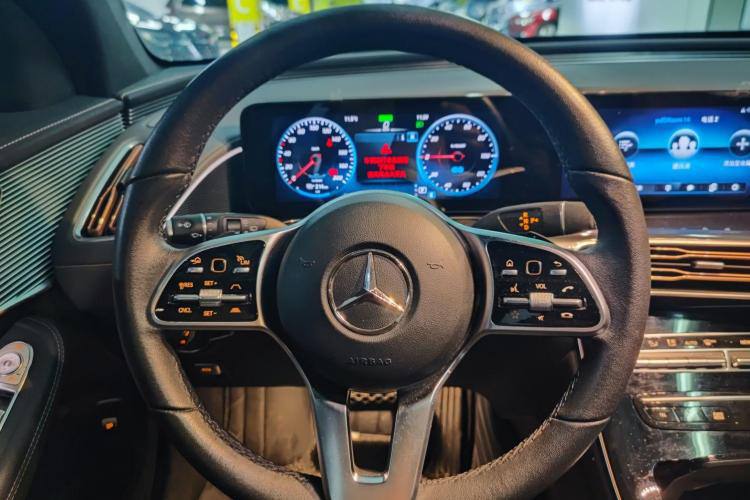 Mercedes-Benz EQC 400 2021