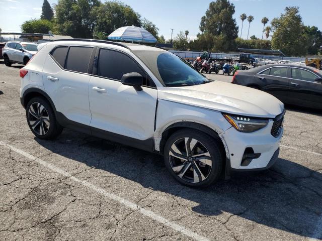 VOLVO XC40 PLUS 2023