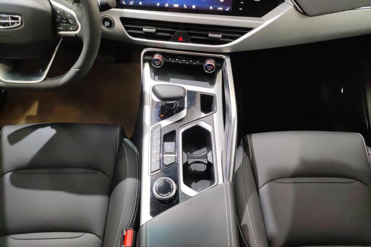Geely Tugella 400T 2019