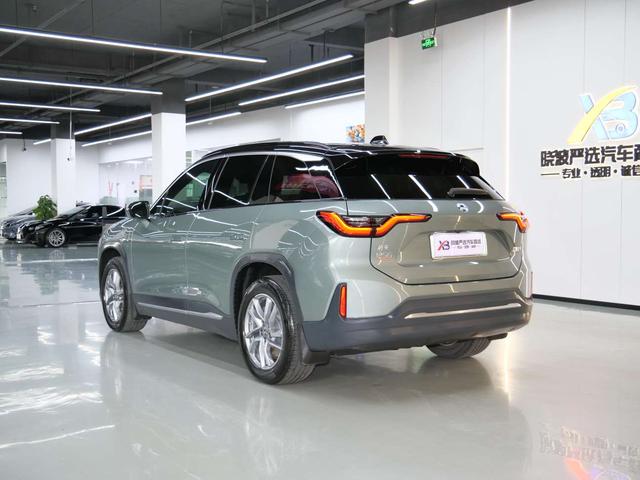 NIO ES6 2020