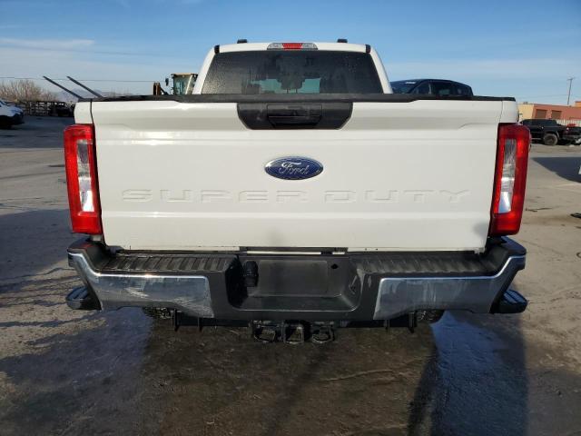 FORD F250 SUPER DUTY 2024