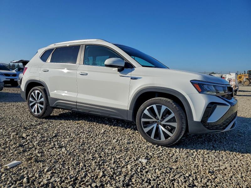 VOLKSWAGEN TAOS SE 2023