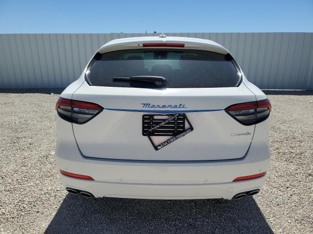MASERATI LEVANTE BASE 2021