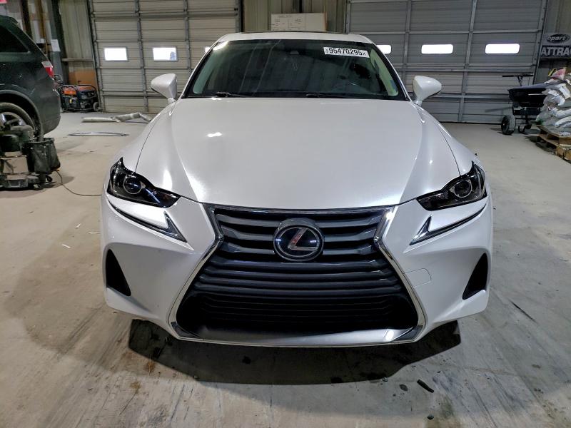 LEXUS IS 300 2017