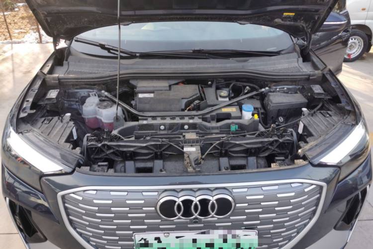 AUDI Q4 E-TRON 2023