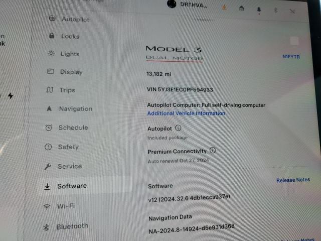 TESLA MODEL 3 2023