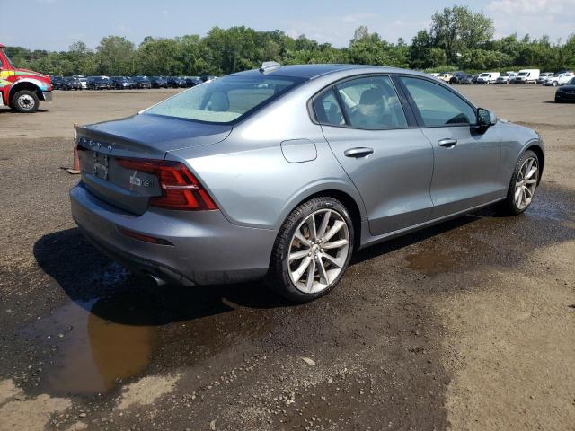 VOLVO S60 T6 MOMENTUM 2020