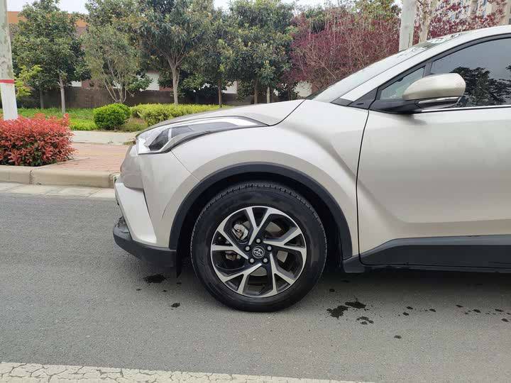 TOYOTA C-HR 2020