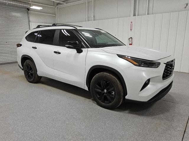 TOYOTA HIGHLANDER HYBRID XLE 2024
