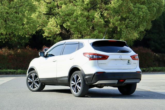 NISSAN Qashqai 2021