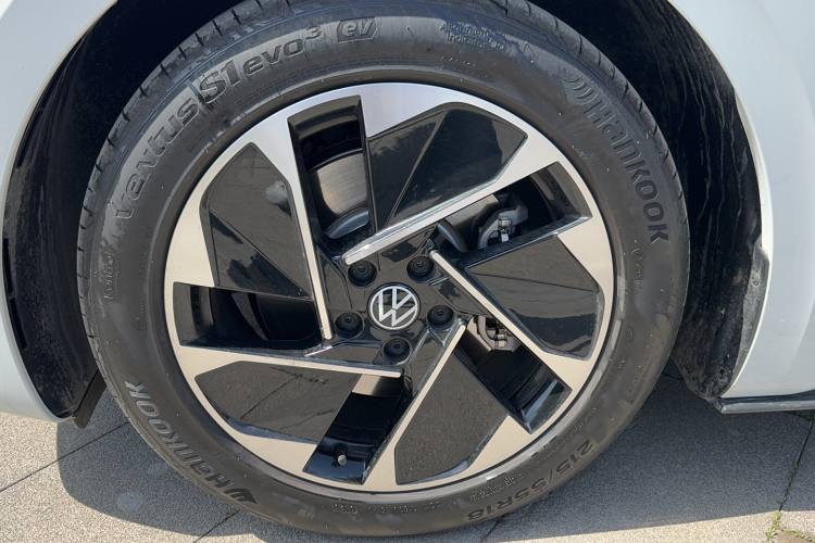VOLKSWAGEN ID.3 2024