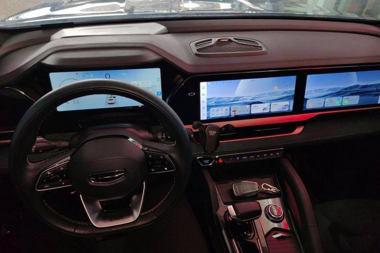 Geely Monjaro 2021