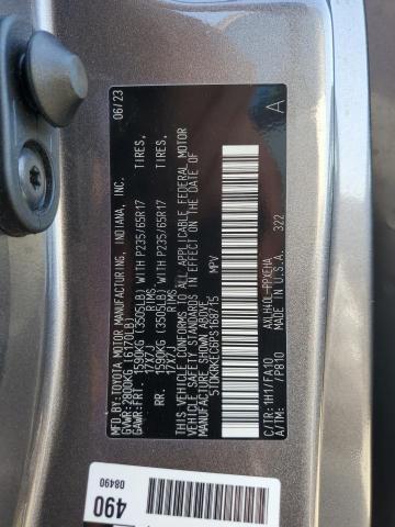 TOYOTA SIENNA LE 2023