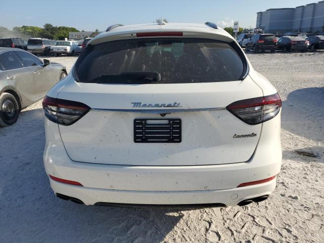 MASERATI LEVANTE BASE 2021