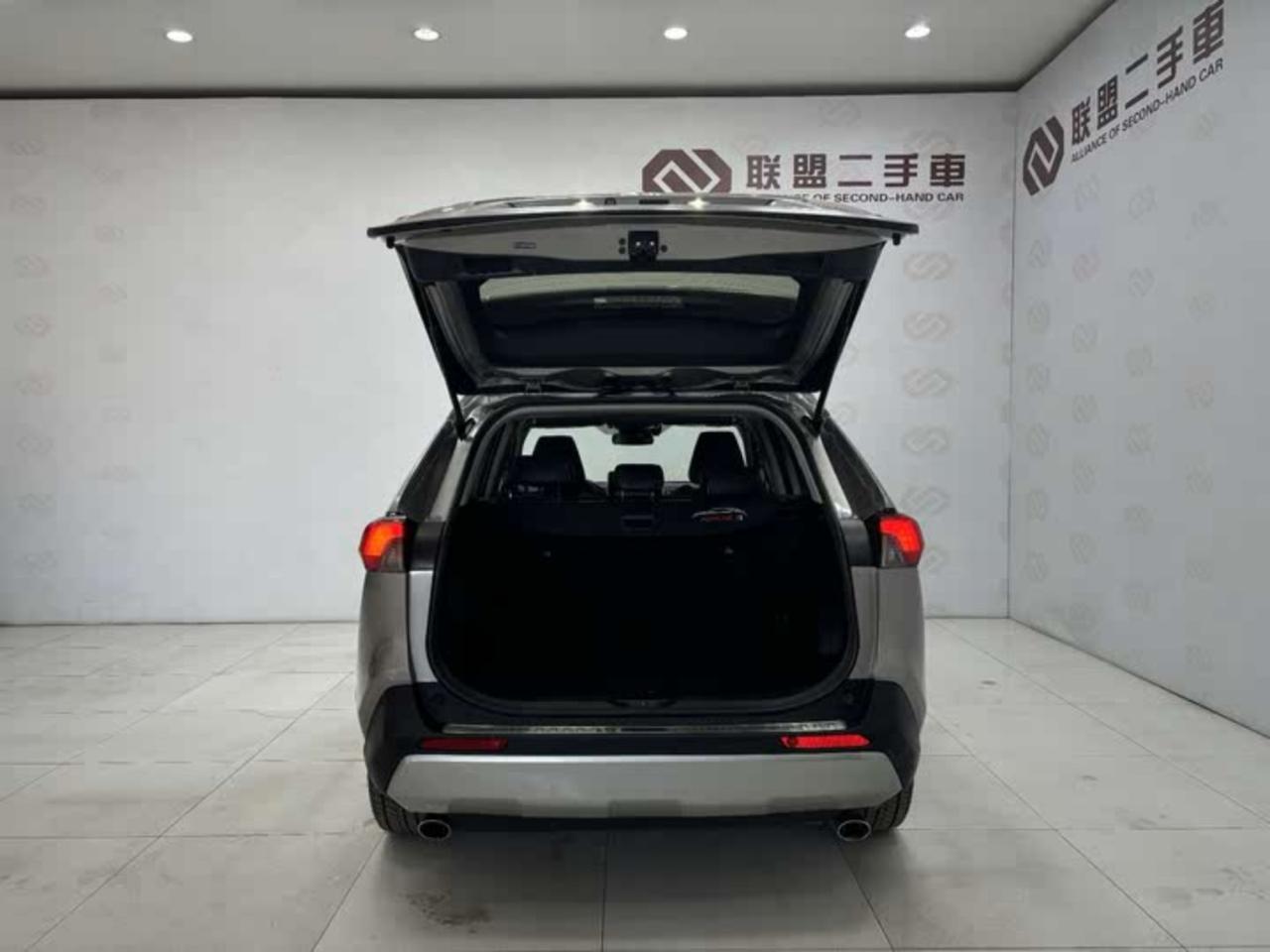 TOYOTA RAV4 2020