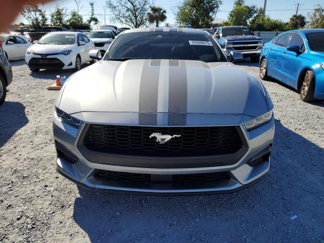 FORD MUSTANG 2024