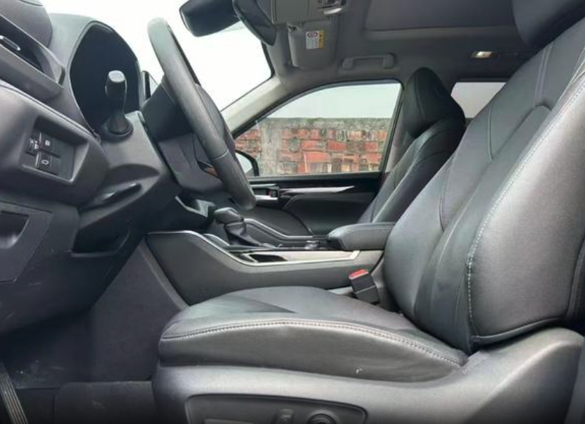 TOYOTA HIGHLANDER 380T Premium Edition 2022