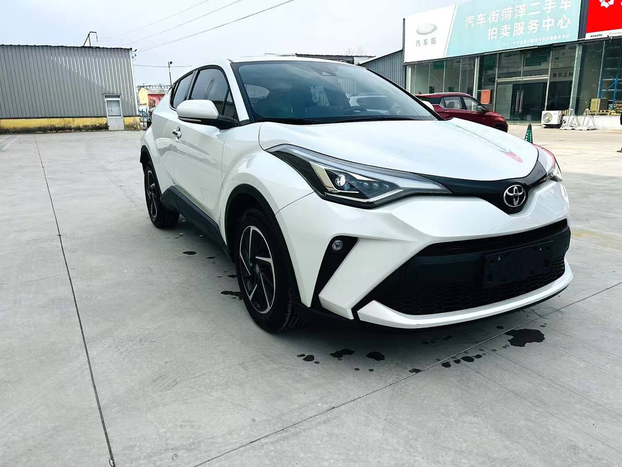 TOYOTA C-HR Deluxe Edition 2021