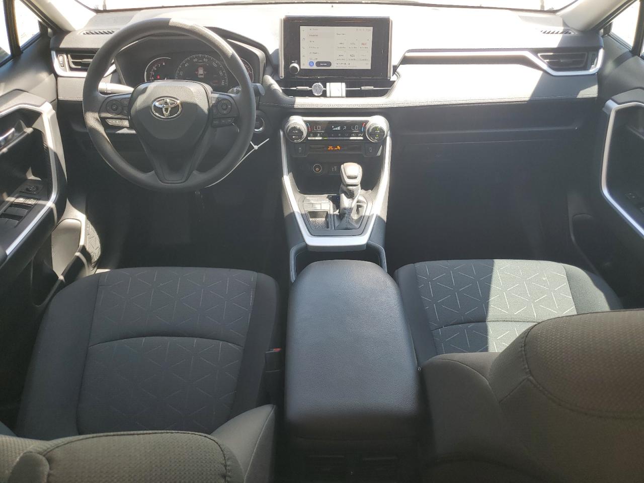 TOYOTA RAV4 XLE 2023