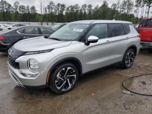 MITSUBISHI OUTLANDER SE 2022