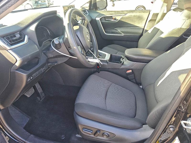 TOYOTA RAV4 XLE 2023