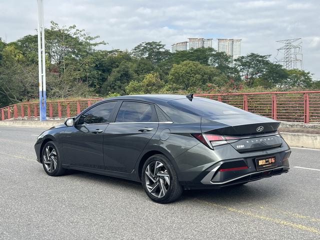 HYUNDAI ELANTRA 2023