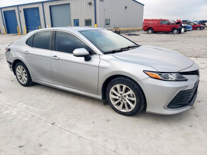 TOYOTA CAMRY LE 2022