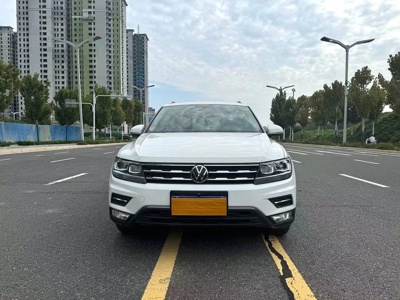 VOLKSWAGEN TIGUAN 2021