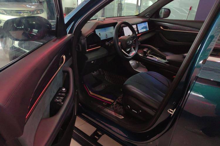 Geely Monjaro 2021