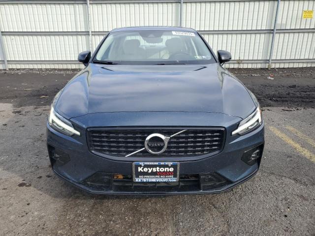 VOLVO S60 B5 MOMENTUM 2021