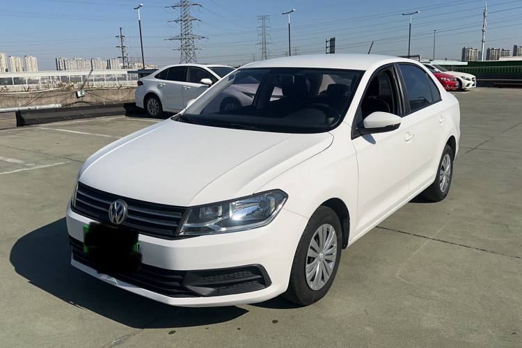 VOLKSWAGEN SANTANA 2021
