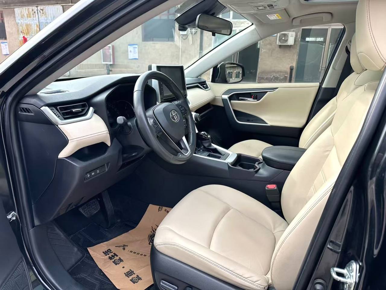 TOYOTA RAV4 2020