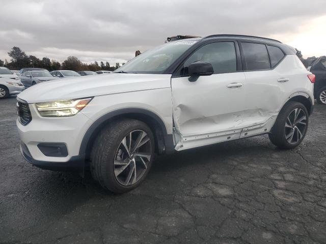 VOLVO XC40 T4 R-DESIGN 2021