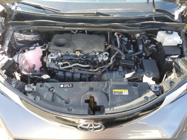 TOYOTA SIENNA LE 2023