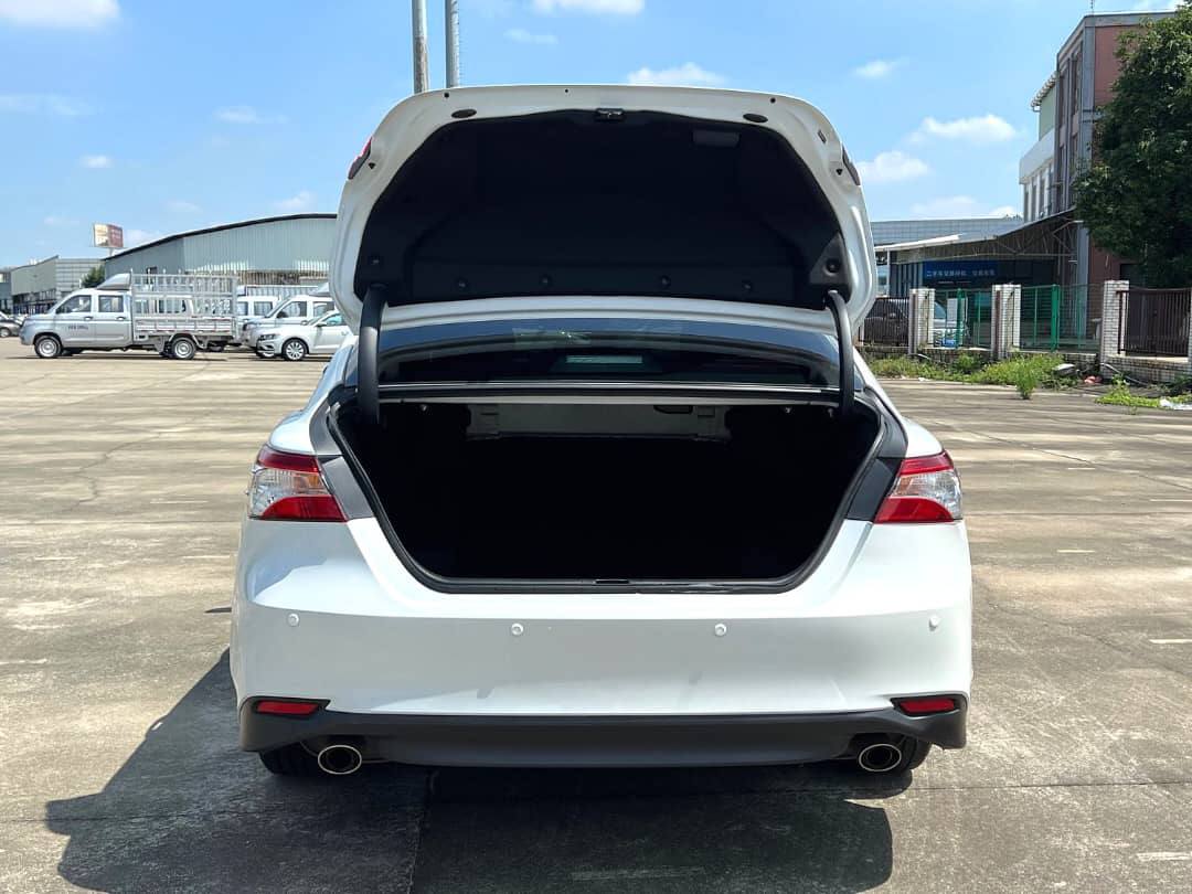 TOYOTA CAMRY 2023