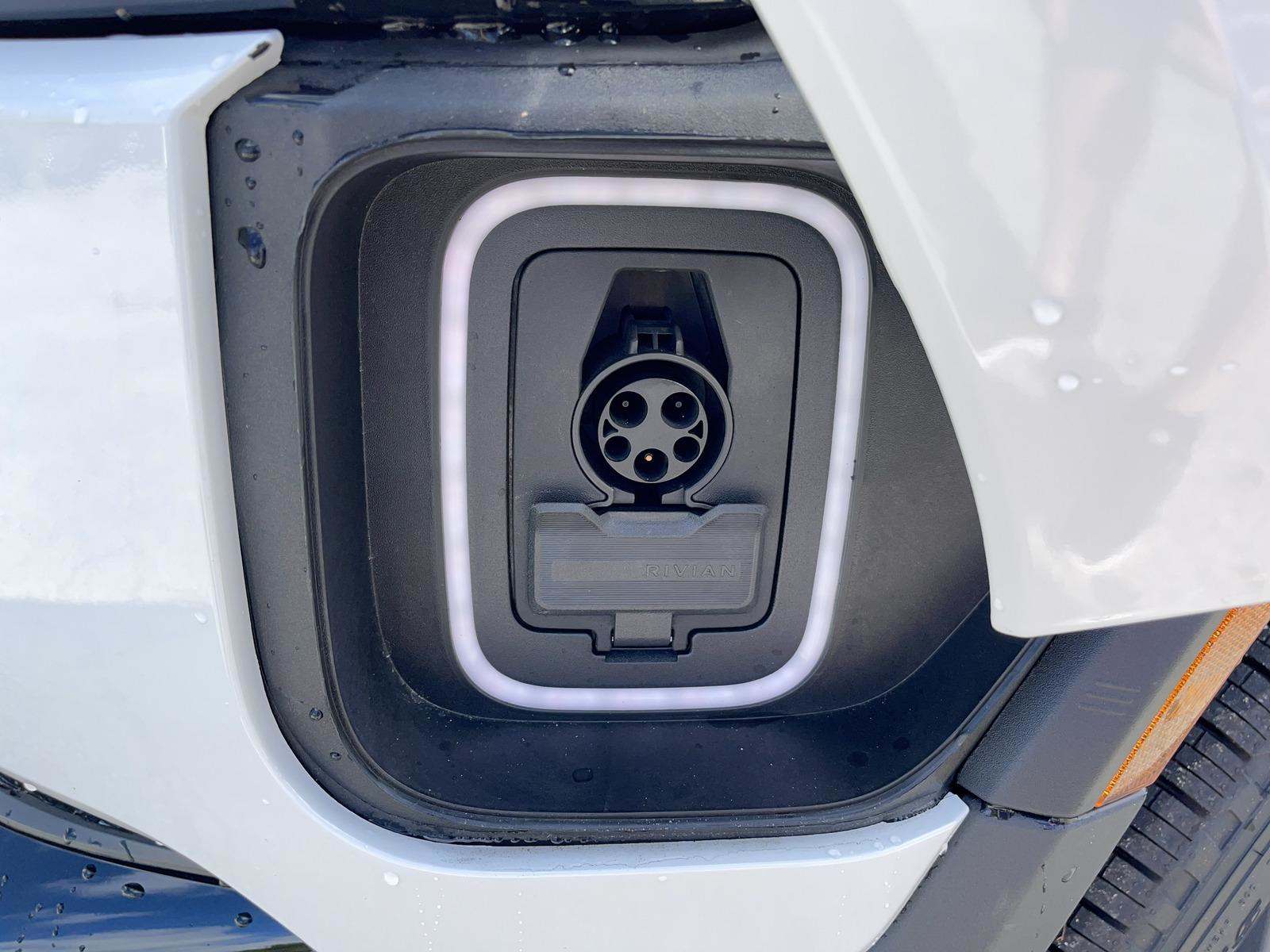 Rivian R1T Adventure Package 2022