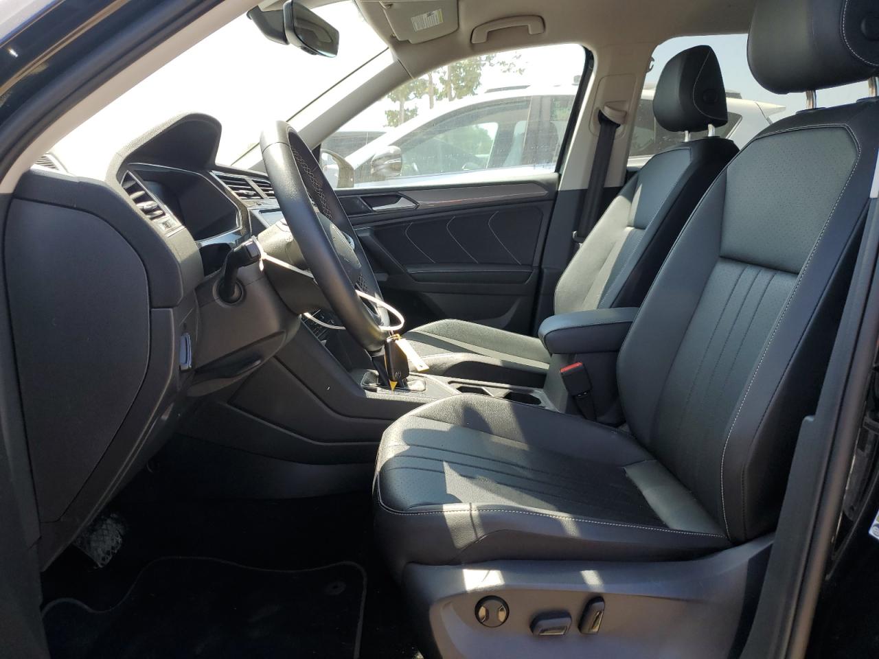 VOLKSWAGEN TIGUAN SE 2023