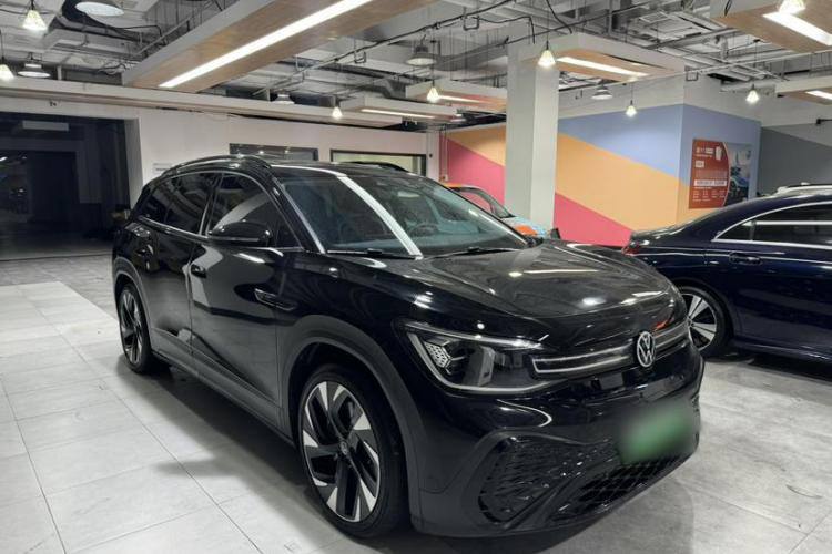 Volkswagen ID.6 CROZZ First Edition 2021