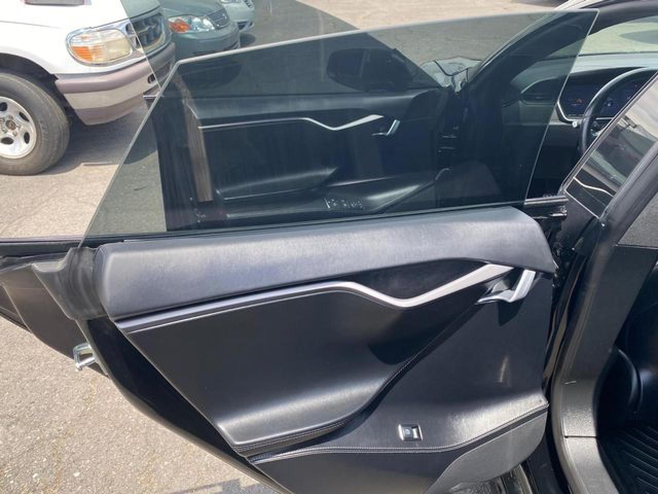 TESLA MODEL S 2018