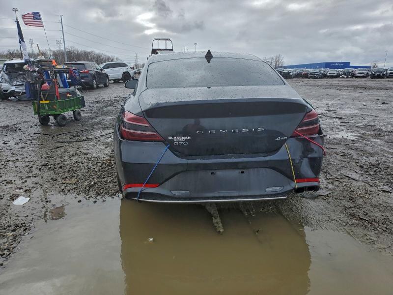 GENESIS G70 BASE 2022