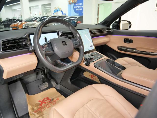 NIO ES6 2020