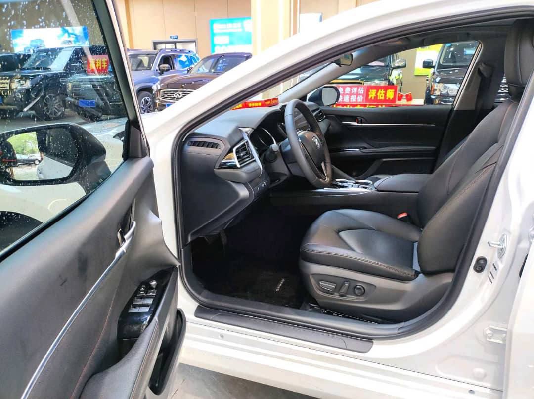 TOYOTA CAMRY 2023